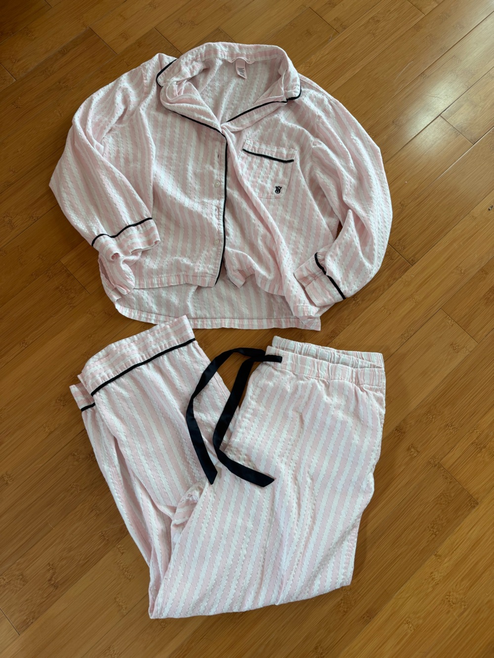Victoria’s Secret Pajama Set Pink Stripe XL Short